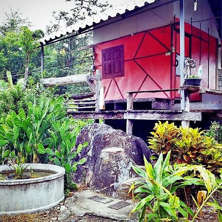 Baan Pai Likit Hotel Exterior photo
